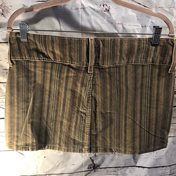 Vintage Pinstriped Skirt - Picture 2 of 2